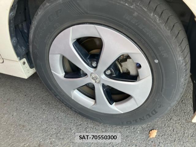 Toyota PRIUS 2014-03 7223675-7