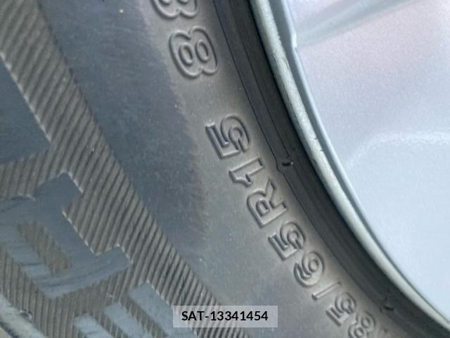 Toyota PRIUS 2010-03 7217901-9