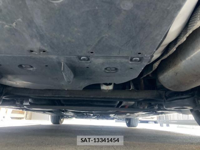 Toyota PRIUS 2010-03 7217901-11