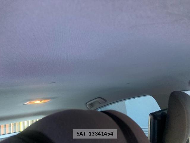 Toyota PRIUS 2010-03 7217901-14