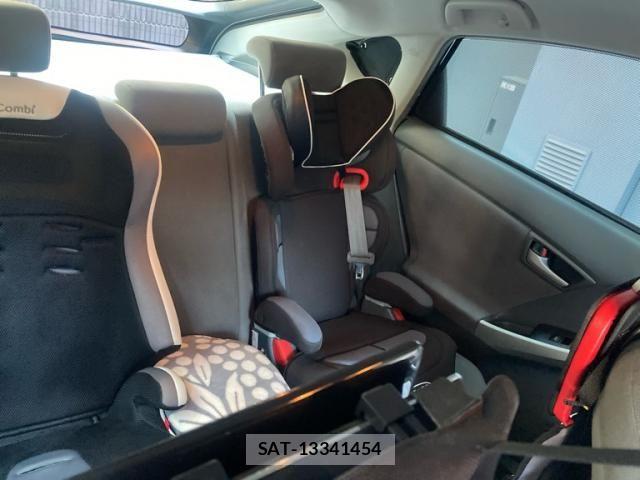 Toyota PRIUS 2010-03 7217901-15