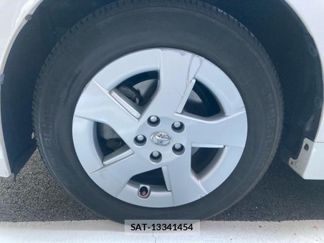 Toyota PRIUS 2010-03 7217901-8