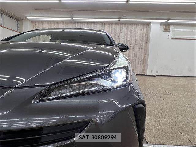 Toyota PRIUS 2019-03 7223762-10