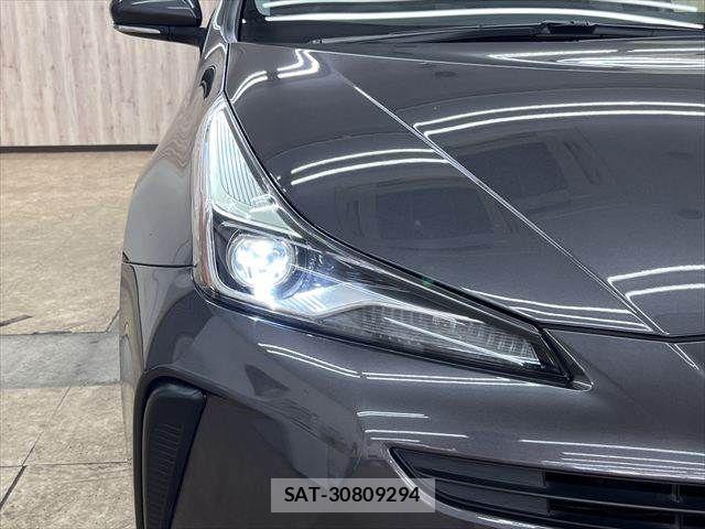 Toyota PRIUS 2019-03 7223762-12