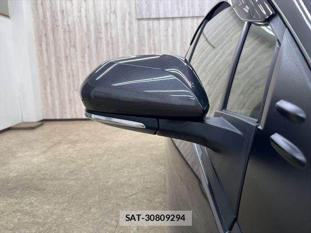 Toyota PRIUS 2019-03 7223762-27