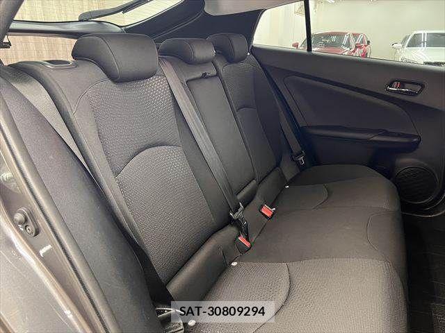 Toyota PRIUS 2019-03 7223762-7