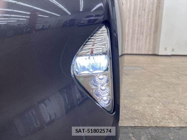 Toyota PRIUS 2016-04 7223700-10
