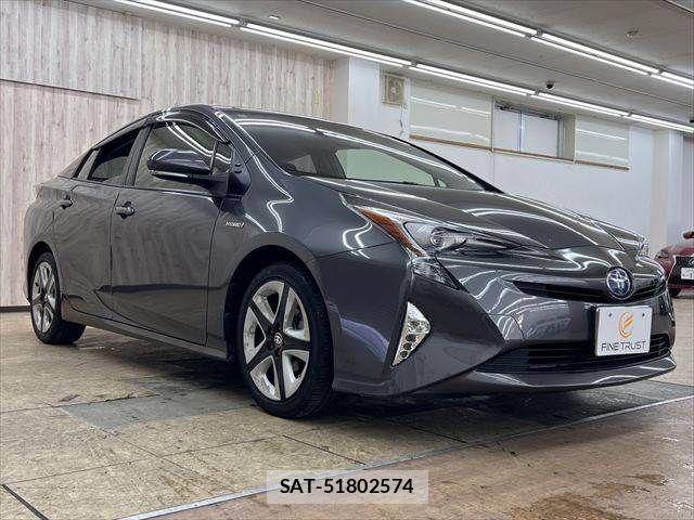 Toyota PRIUS 2016-04 7223700-13