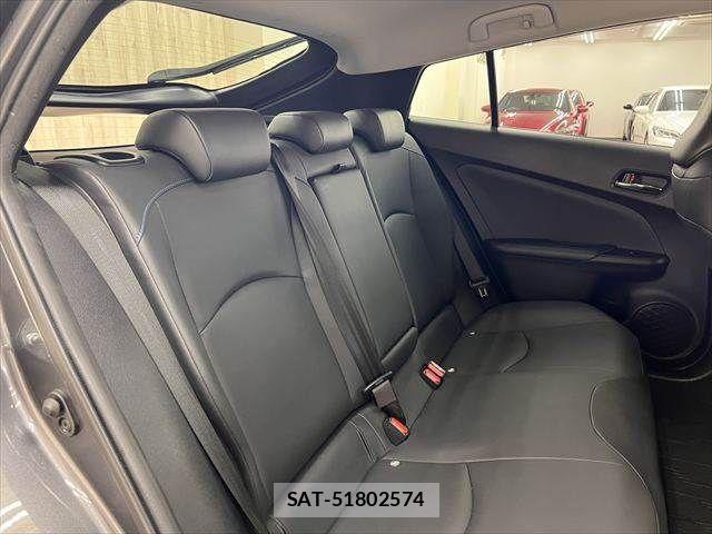 Toyota PRIUS 2016-04 7223700-6