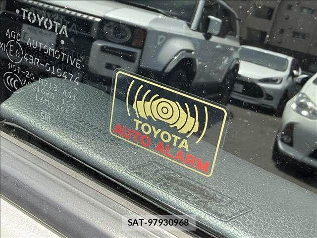 Toyota PRIUS 2016-01 7223687-16