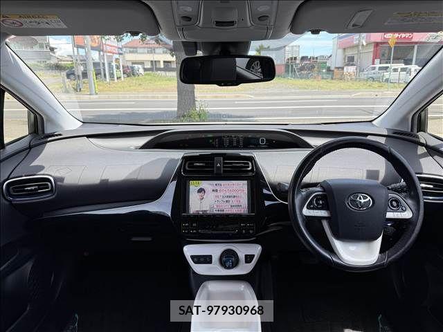 Toyota PRIUS 2016-01 7223687-1