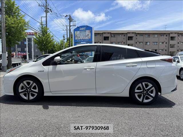 Toyota PRIUS 2016-01 7223687-5