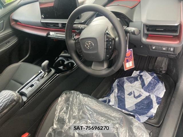 Toyota PRIUS 2025-02 7223855-16
