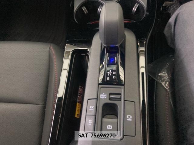 Toyota PRIUS 2025-02 7223855-23