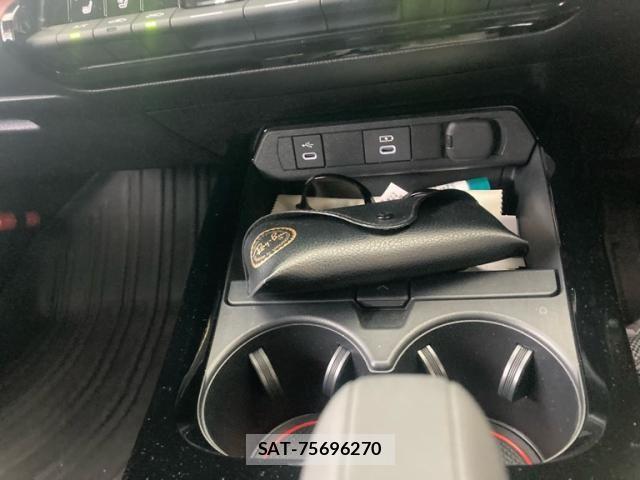 Toyota PRIUS 2025-02 7223855-24