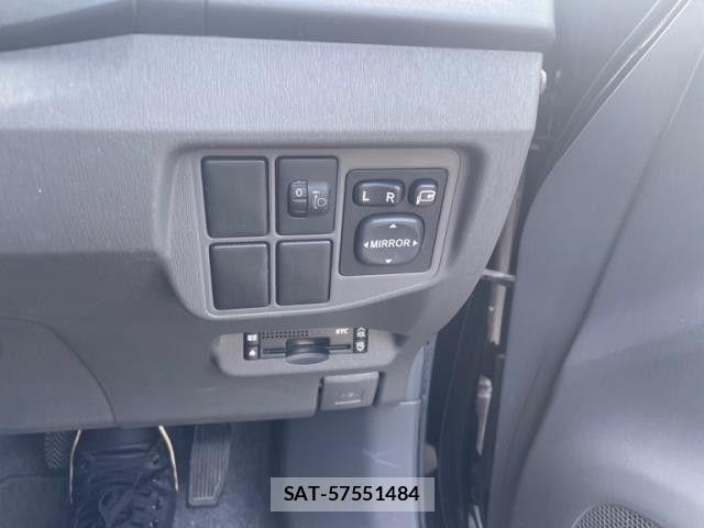 Toyota PRIUS 2011-12 7223636-4