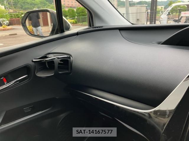 Toyota PRIUS 2019-01 7223751-11