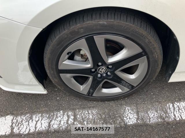 Toyota PRIUS 2019-01 7223751-3