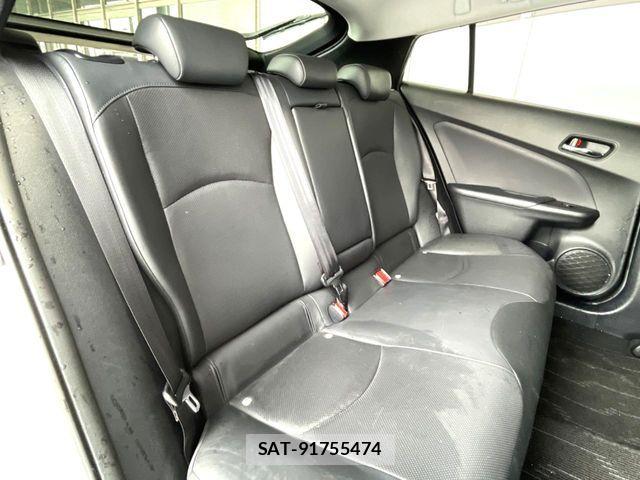 Toyota PRIUS 2016-07 7218349-9
