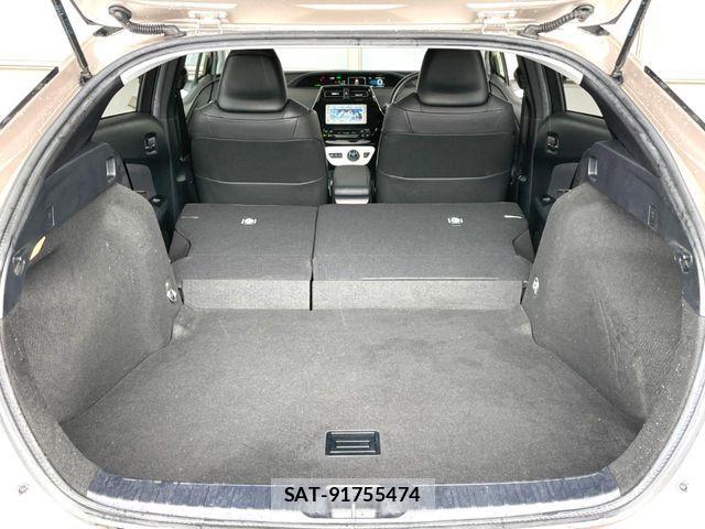 Toyota PRIUS 2016-07 7218349-10