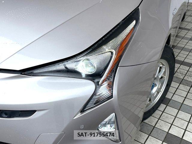 Toyota PRIUS 2016-07 7218349-11