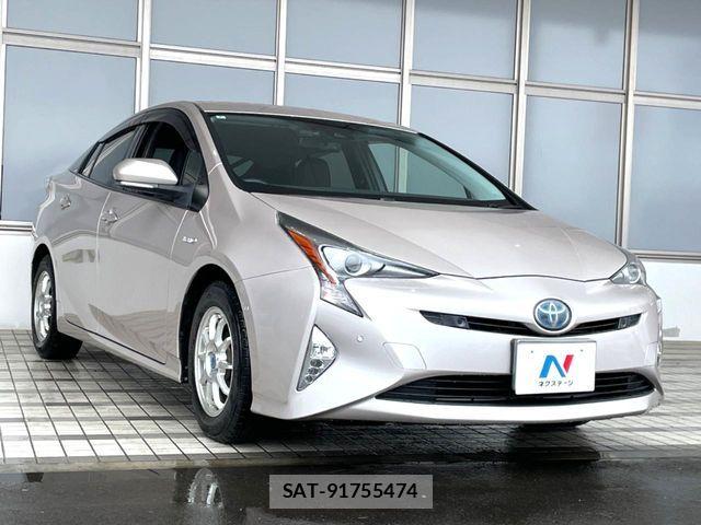 Toyota PRIUS 2016-07 7218349-15