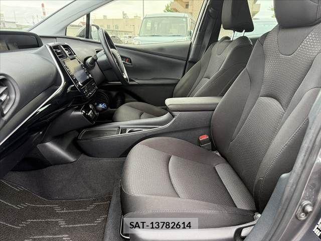 Toyota PRIUS 2021-06 7223787-16