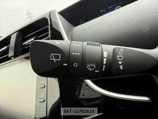 Toyota PRIUS 2021-06 7223787-23