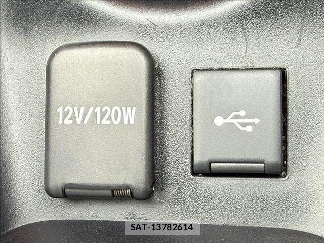 Toyota PRIUS 2021-06 7223787-27