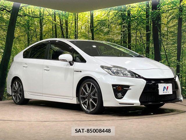 Toyota PRIUS 2013-10 7223667-15