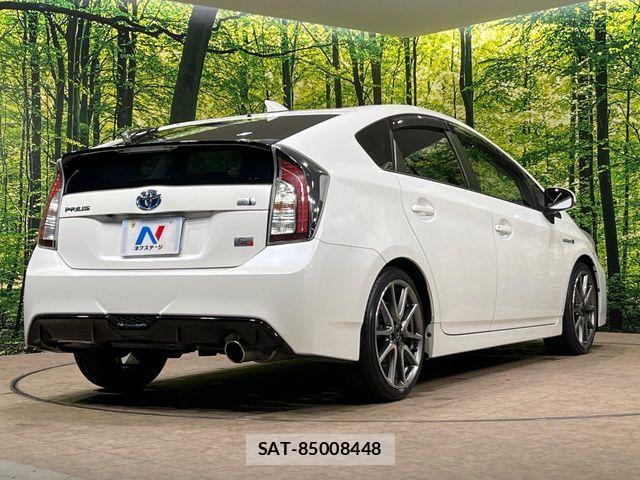 Toyota PRIUS 2013-10 7223667-16