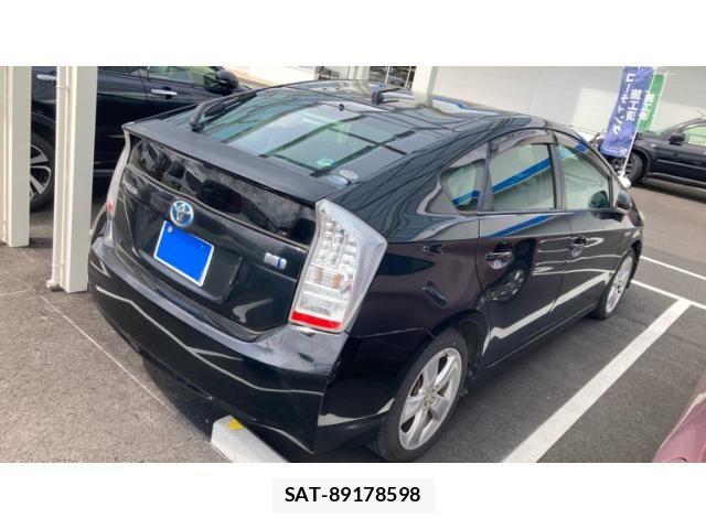 Toyota PRIUS 2011-06 7223633-1