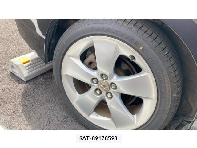 Toyota PRIUS 2011-06 7223633-4