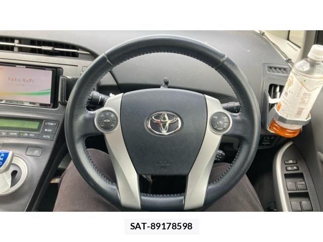 Toyota PRIUS 2011-06 7223633-6
