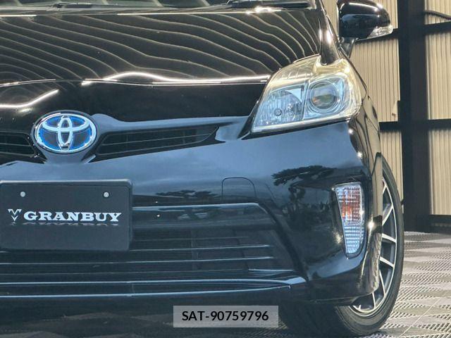 Toyota PRIUS 2013-03 7216339-18