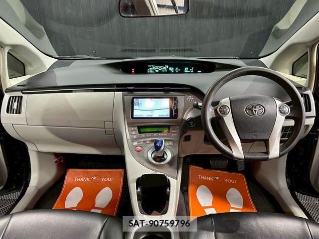 Toyota PRIUS 2013-03 7216339-4