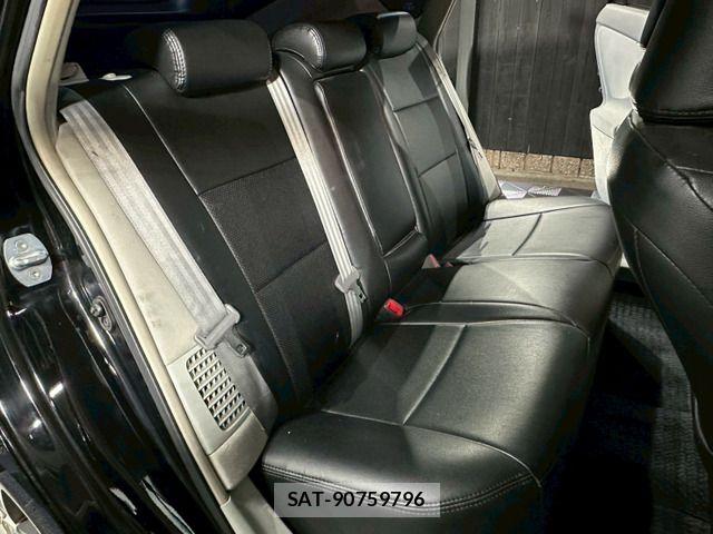 Toyota PRIUS 2013-03 7216339-6