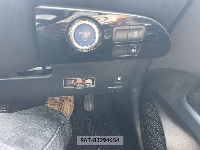 Toyota PRIUS 2019-07 7223774-14