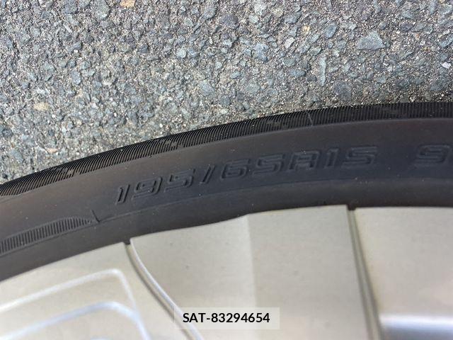 Toyota PRIUS 2019-07 7223774-19