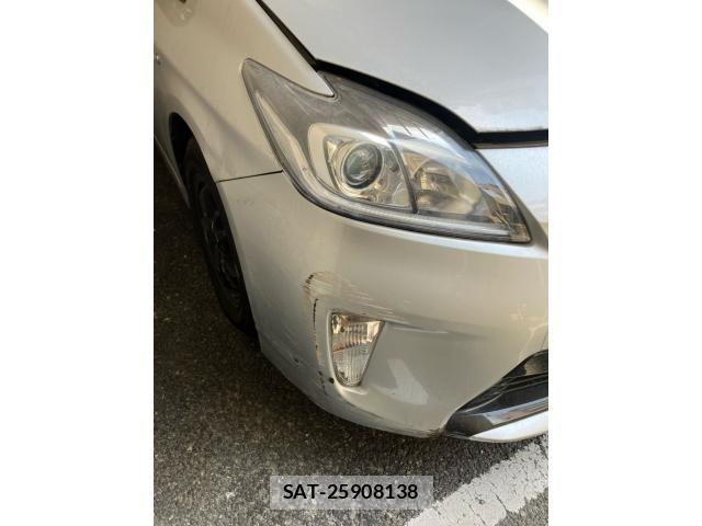 Toyota PRIUS 2012-07 7223645-22