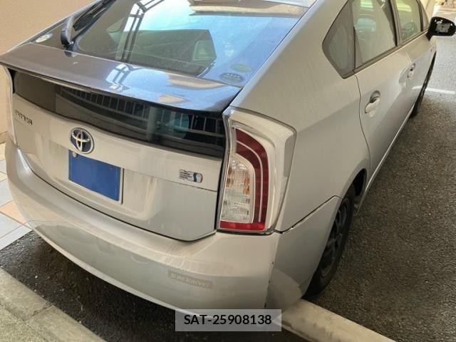 Toyota PRIUS 2012-07 7223645-2
