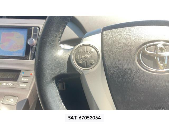 Toyota PRIUS 2012-10 7223654-15