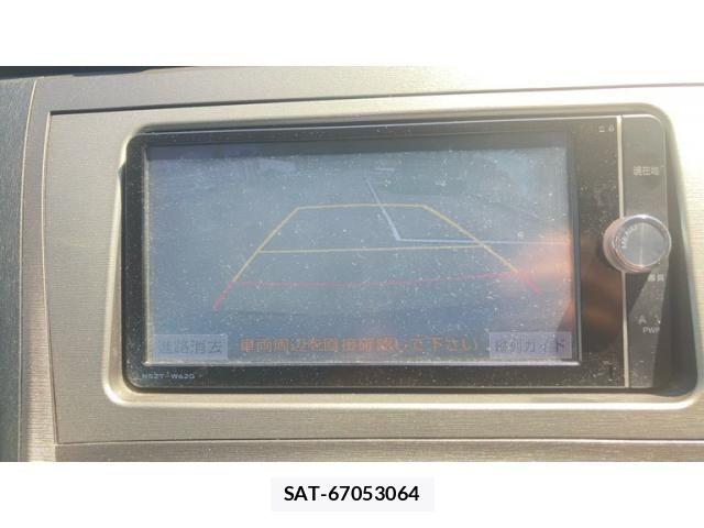 Toyota PRIUS 2012-10 7223654-20