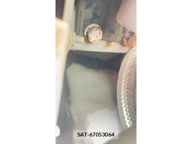 Toyota PRIUS 2012-10 7223654-27