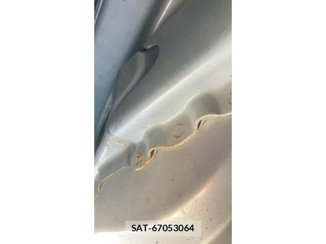 Toyota PRIUS 2012-10 7223654-28