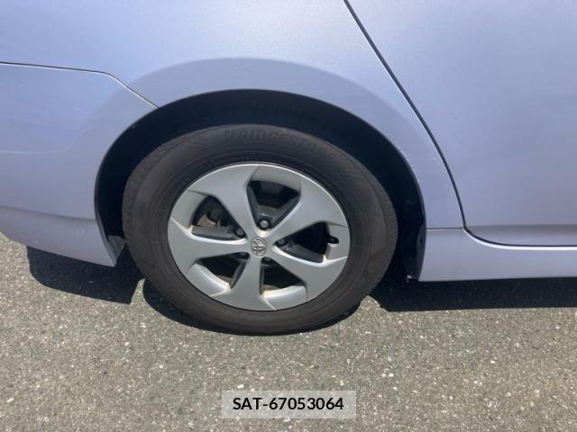 Toyota PRIUS 2012-10 7223654-2