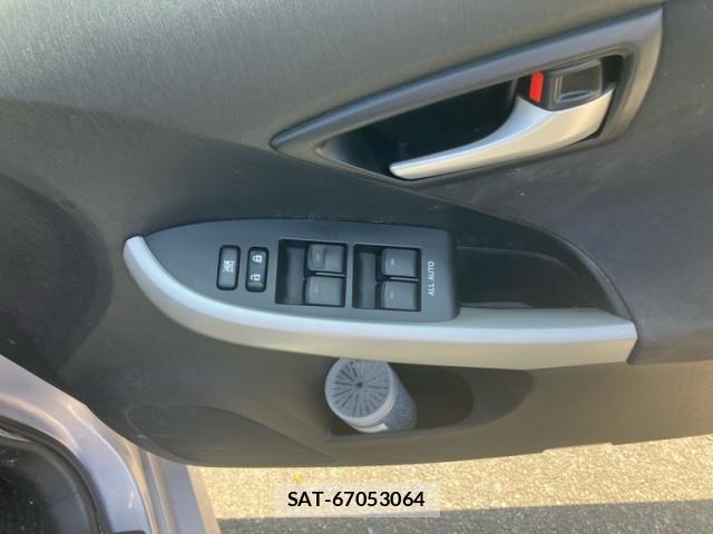 Toyota PRIUS 2012-10 7223654-8
