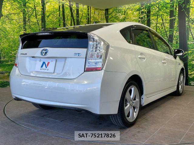 Toyota PRIUS 2010-02 7223619-16