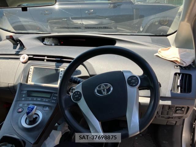 Toyota PRIUS 2010-09 7218172-14