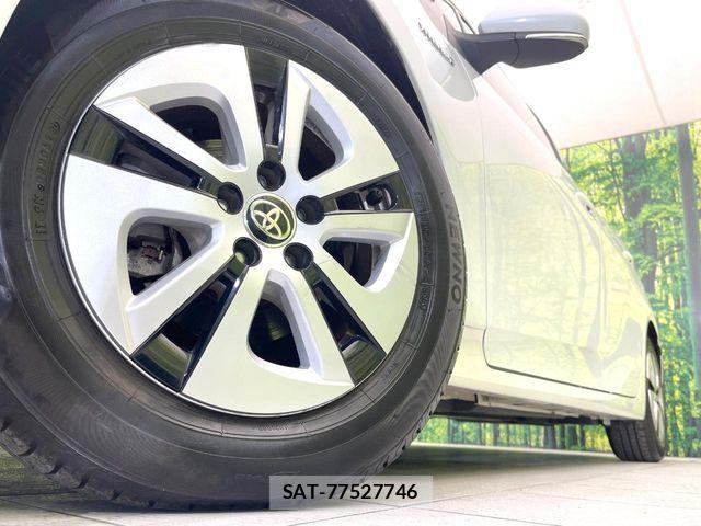 Toyota PRIUS 2016-06 7223698-12